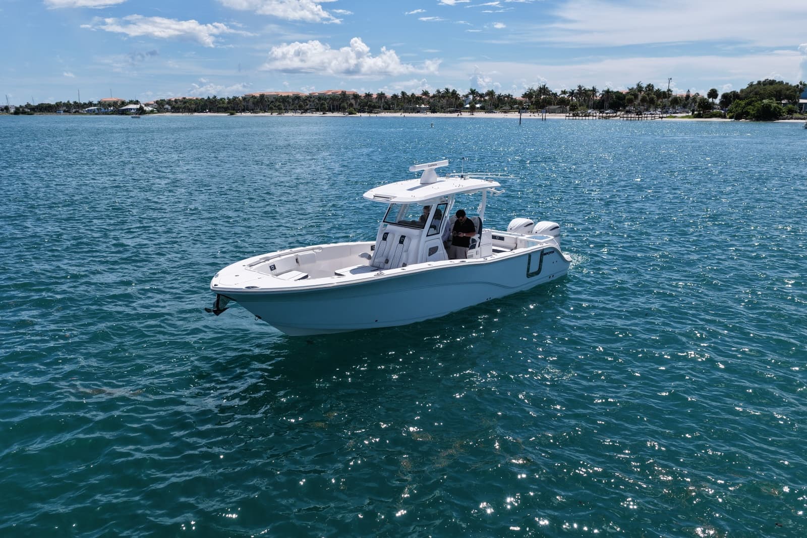 2025 Sea Fox 328 Commander