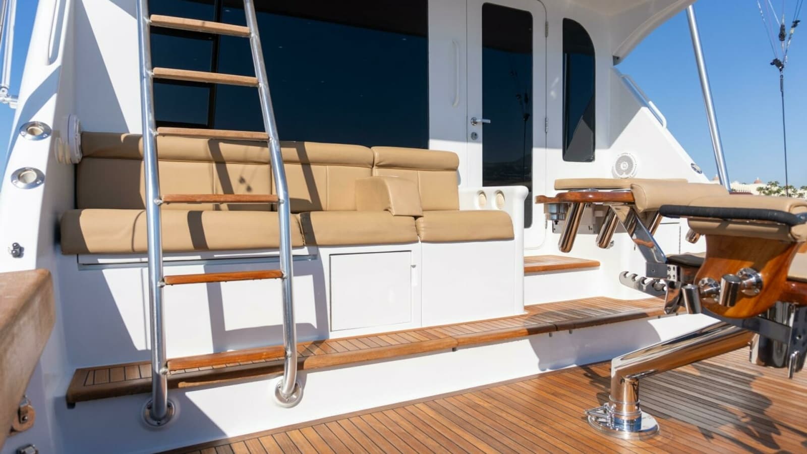 2001 Hatteras 60 Convertible - Sinyorita Salada