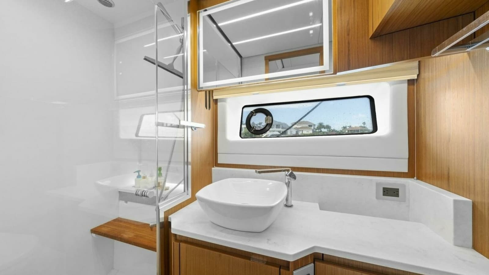 2023 Tiara Yachts EX 60