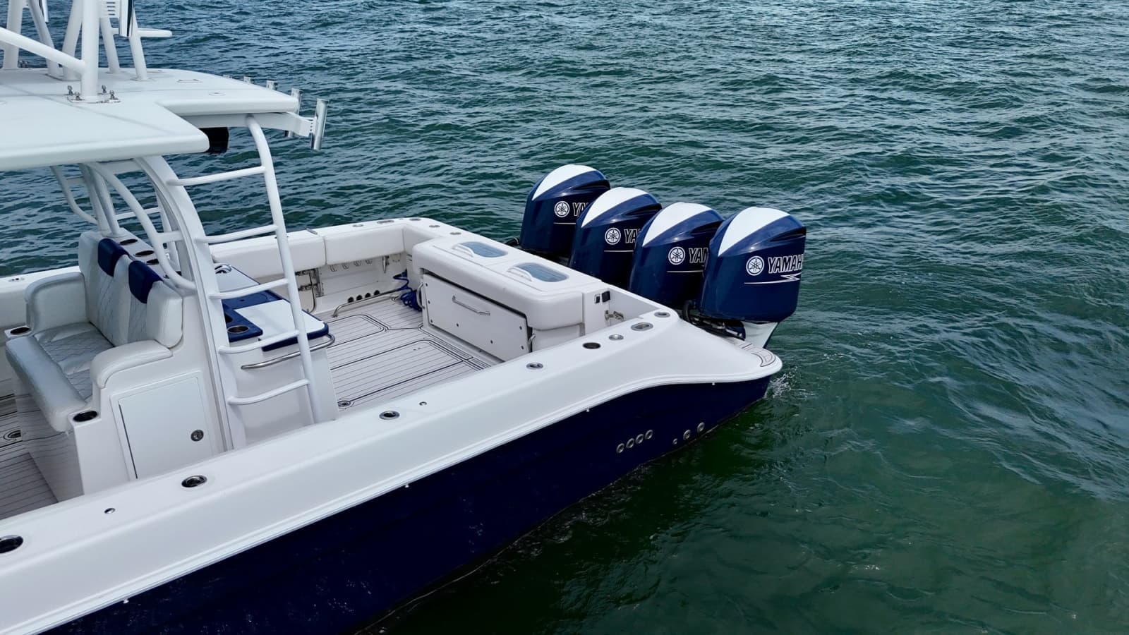 Aft Deck with Triple Outboards