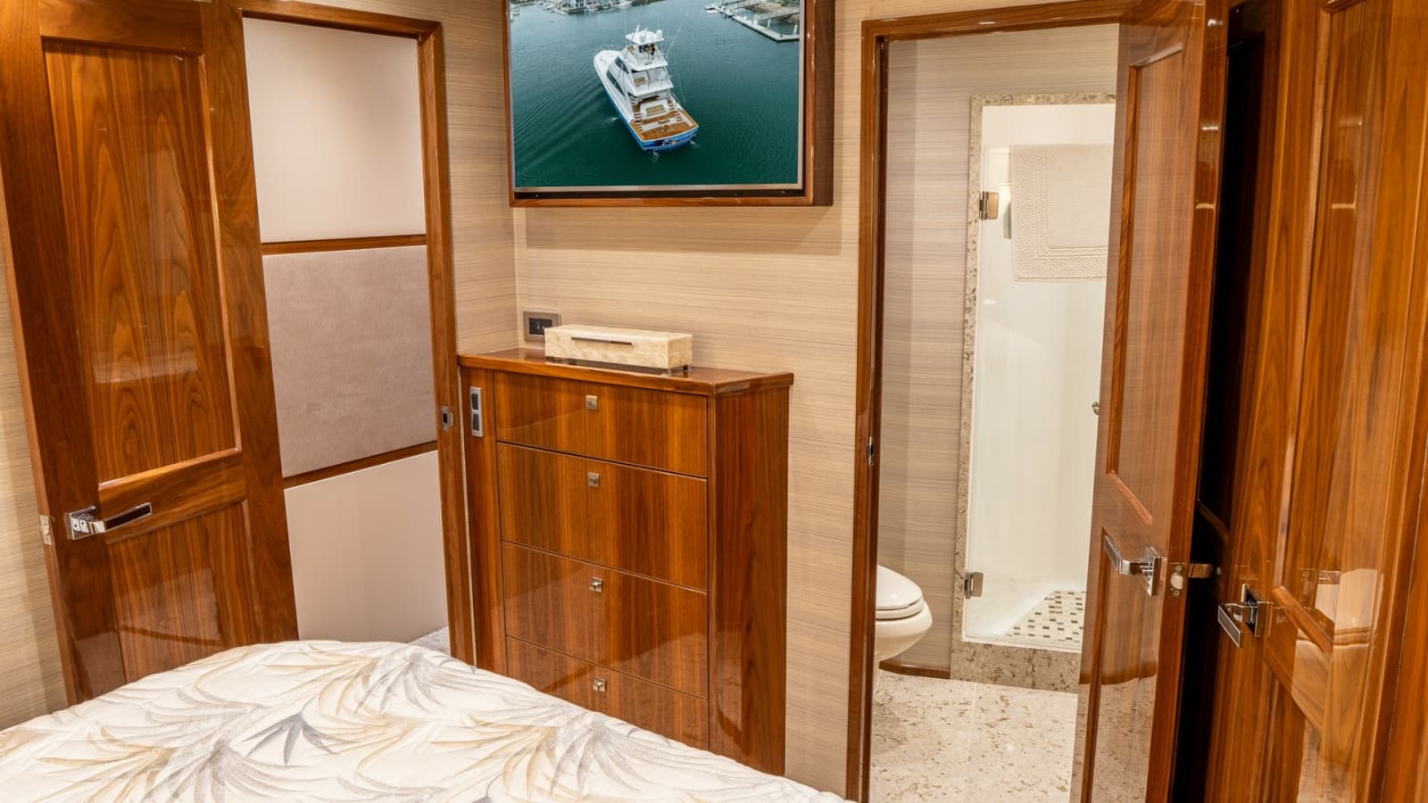 2020 Viking 92 Skybridge "After Midnight"