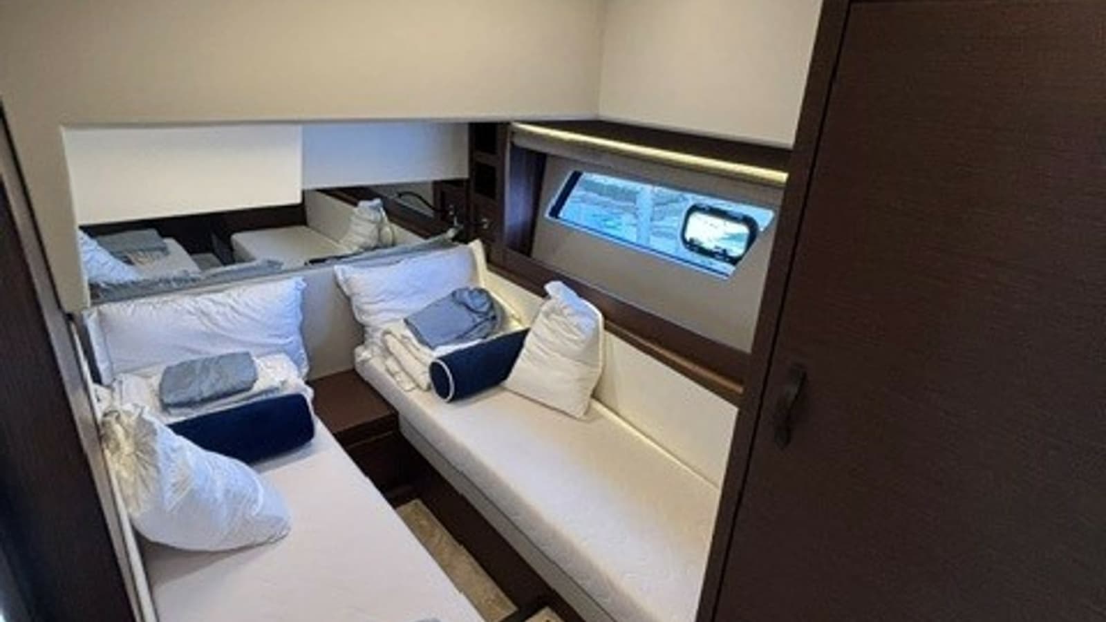 Cozy Twin Guest Cabin