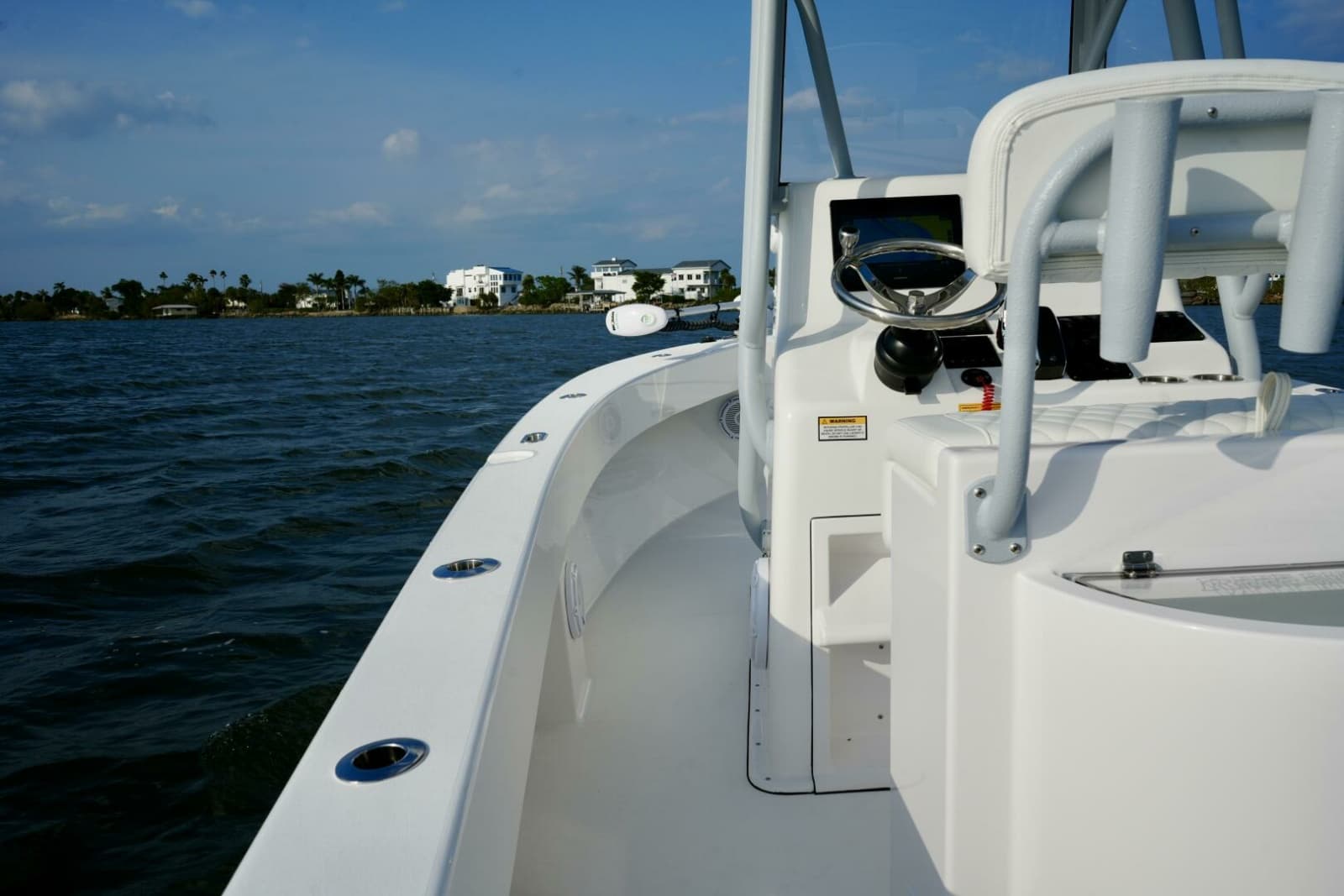 Reef Runner 23 - Deck Equipment