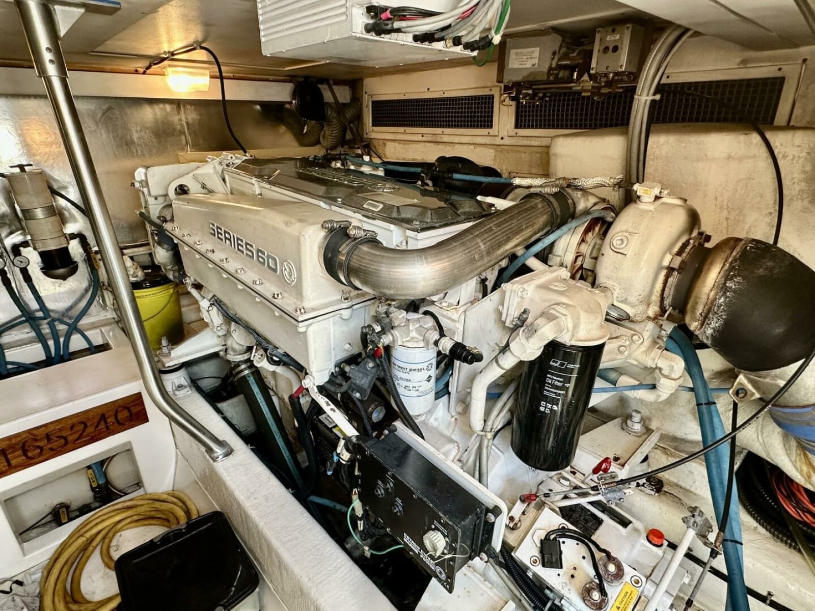Ocean Yachts 50 GOLD COAST - Engine Room