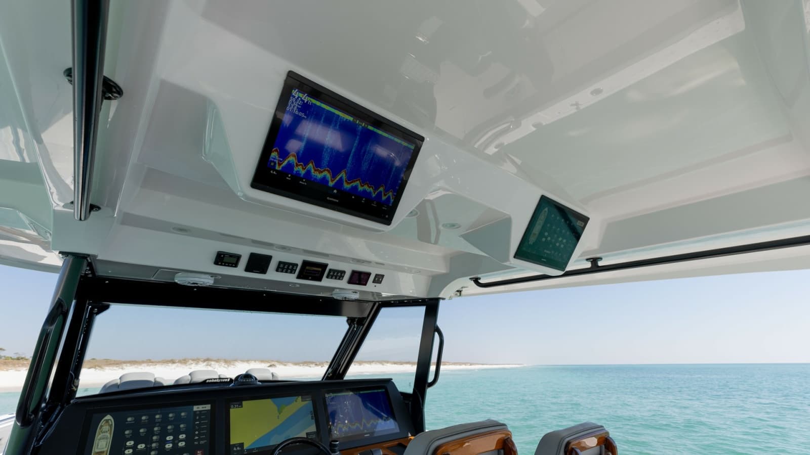 Helm Station with Advanced Electronics