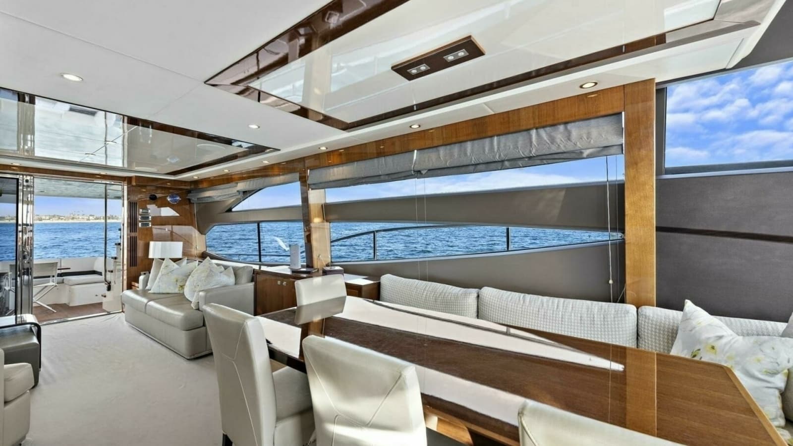 2015 Princess 72 Motor Yacht "LA-Z-BUOY" Dining and Lounge Area
