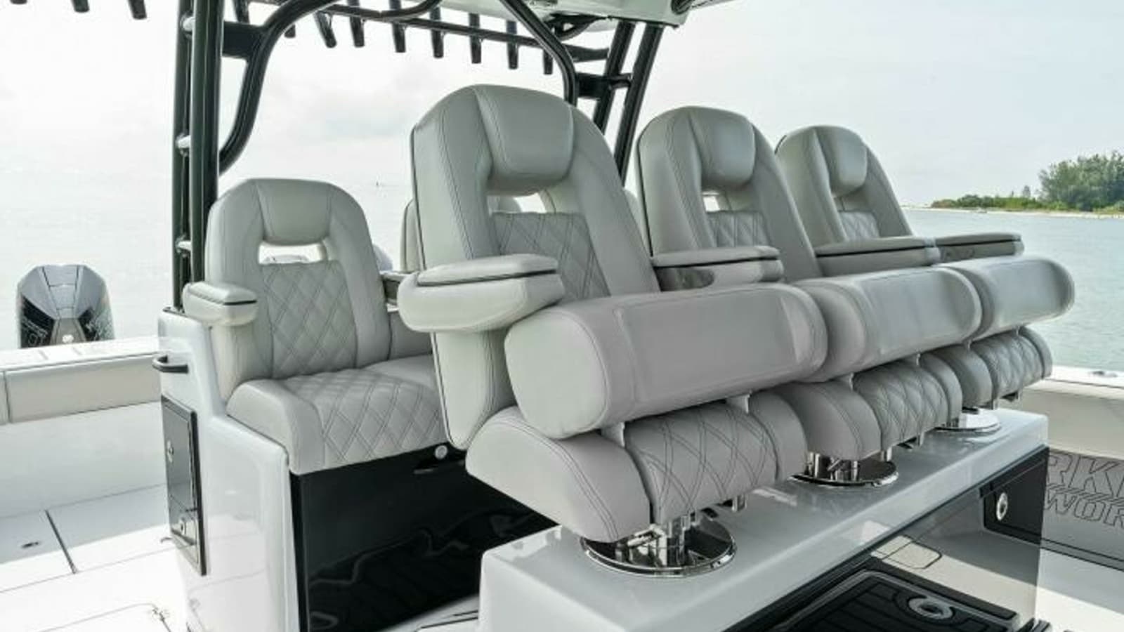 2022 Barker Boatworks 40 HPC
