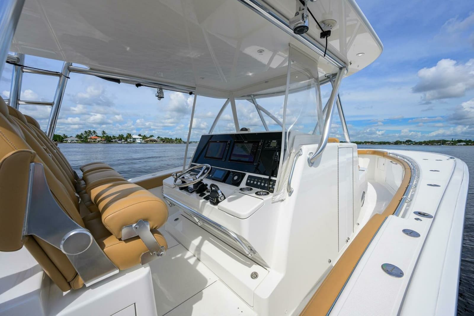 2018 Buddy Davis 42 Center Console - Console Electronics