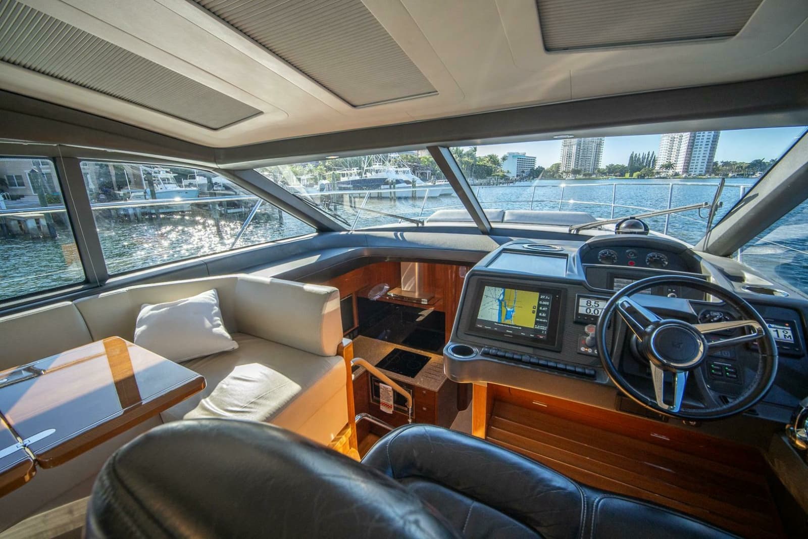 2016 Princess V48