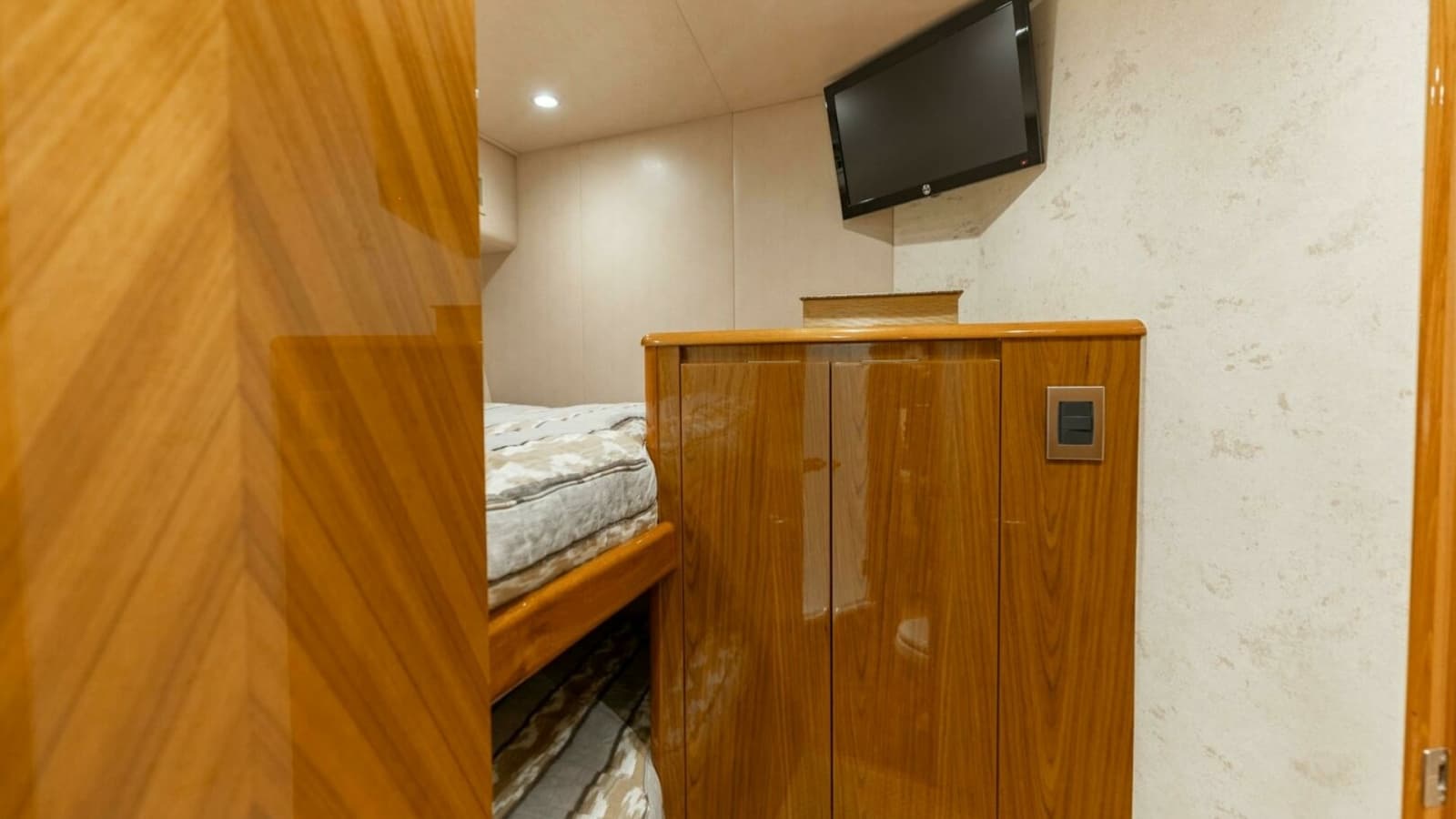 2013 Viking 76 Convertible- REEL FIRE-Port Forward Stateroom
