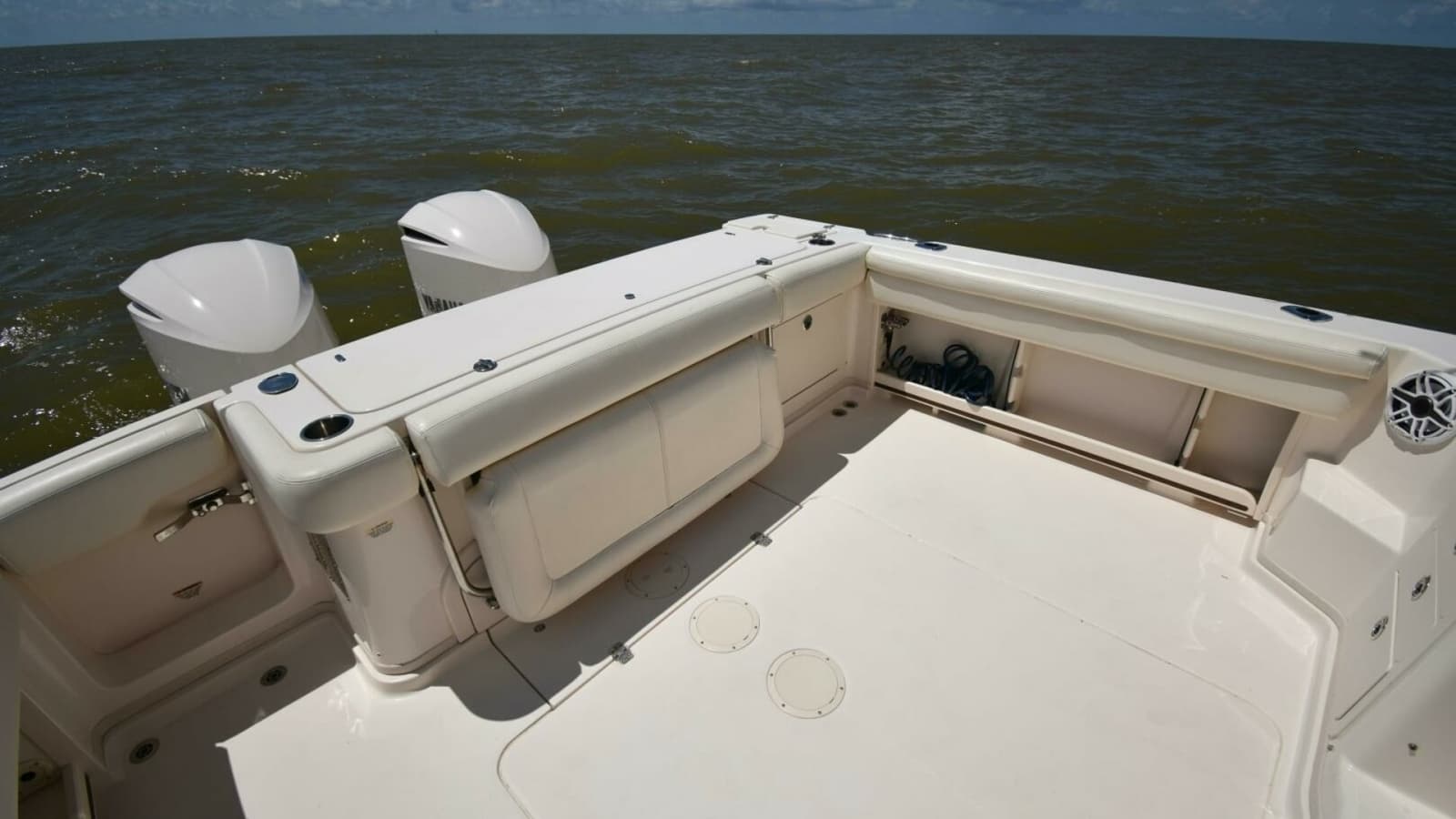 2016 Grady-White 330 Express