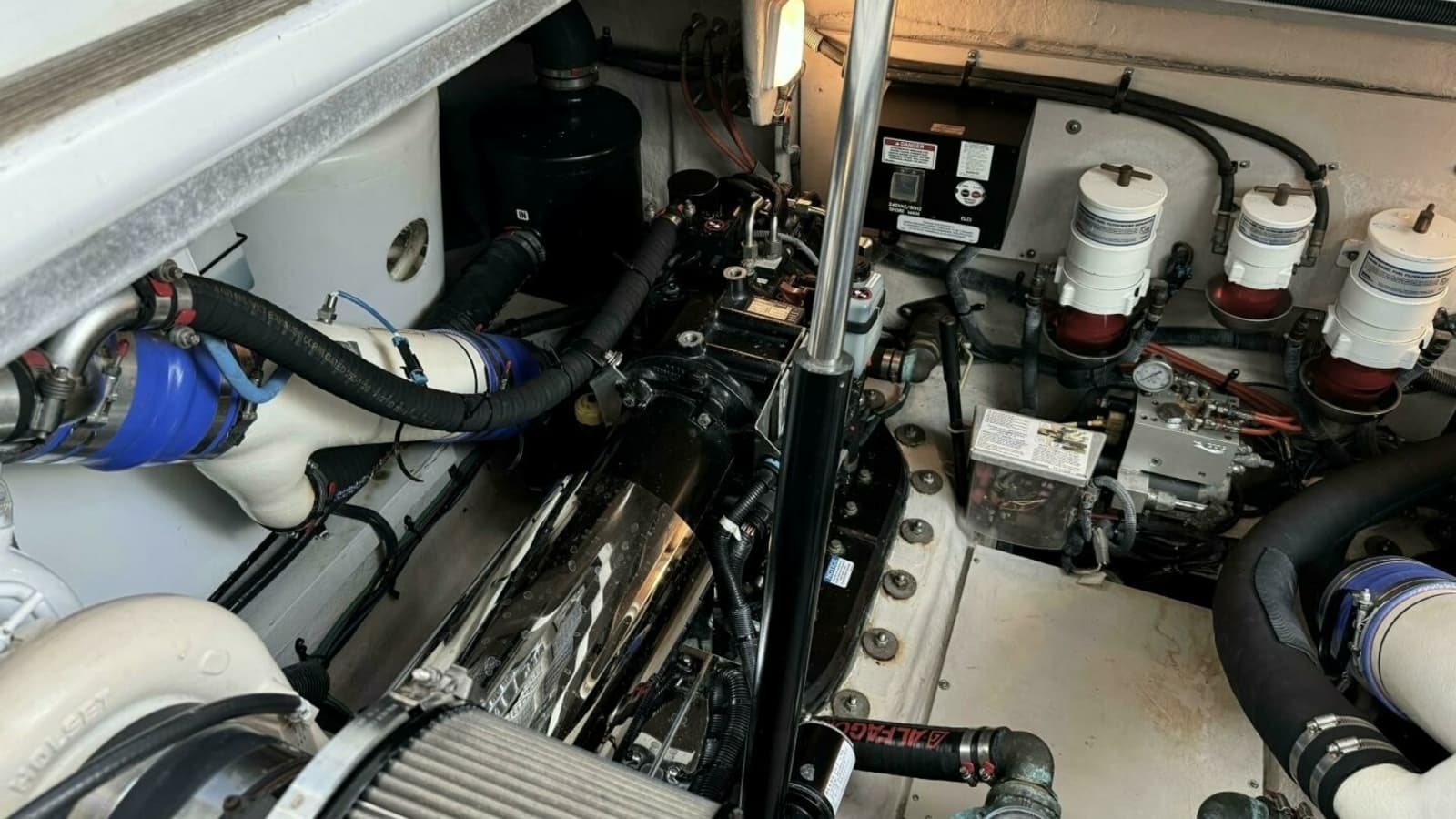 2016 Sea Ray 470 Sundancer 'Lopez Cove II' - Engine Room