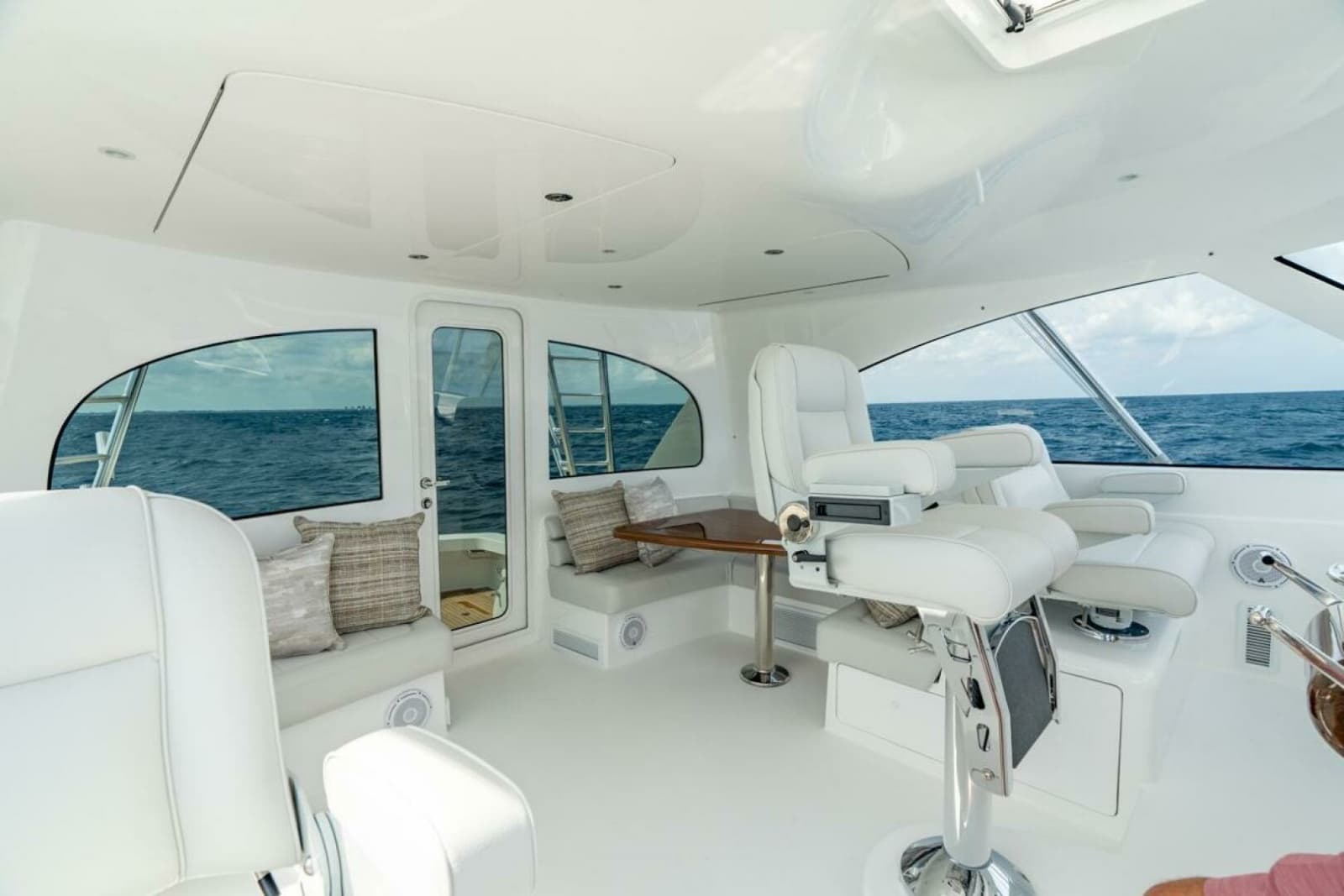 Viking 54 Sport Tower - Command Deck
