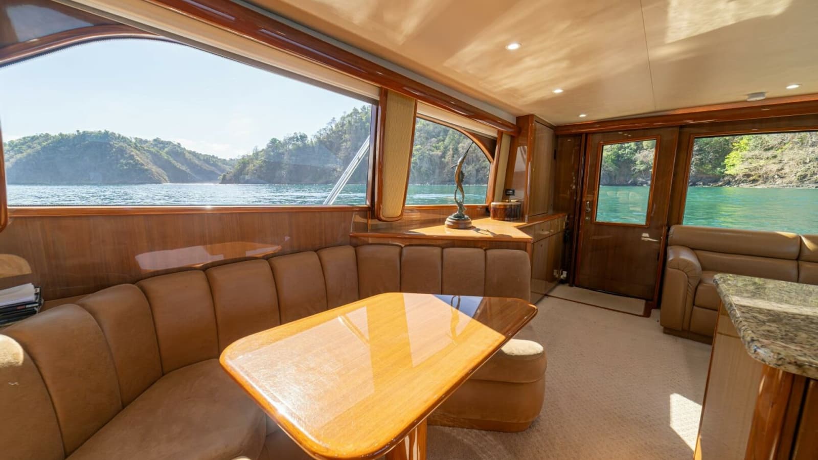 2006 Viking 56 "Scandaloso"