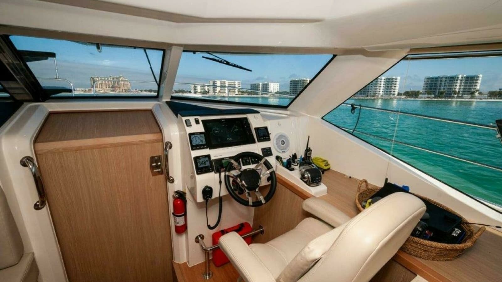 2018 Aquila 44 Catamaran- Helm