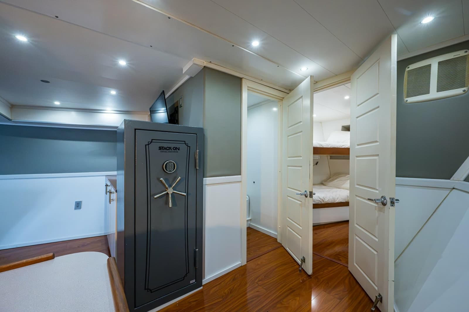 2013 Ocean Voyager 95 Expedition