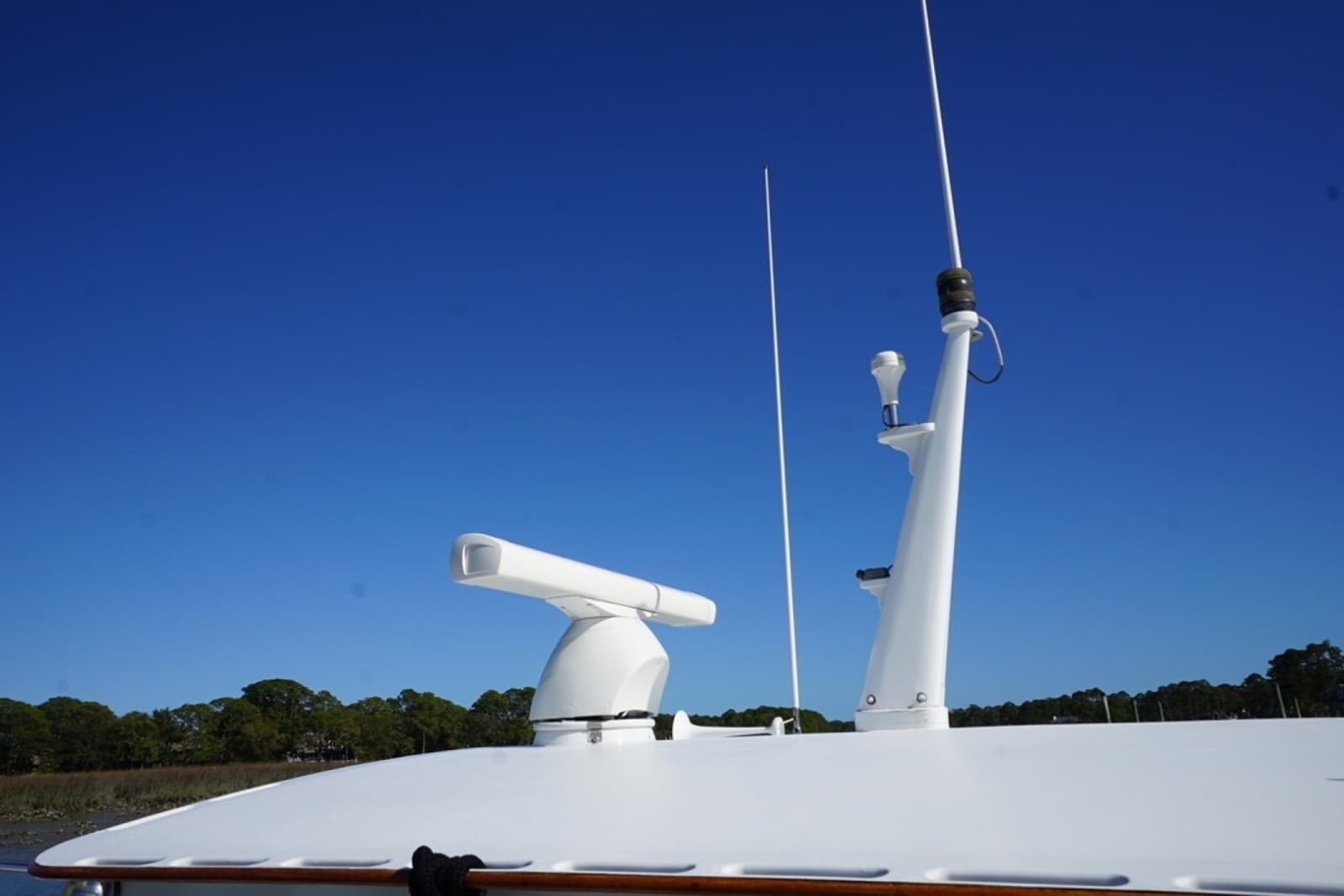 Rowe 36' Salty Dog - Exterior Bow