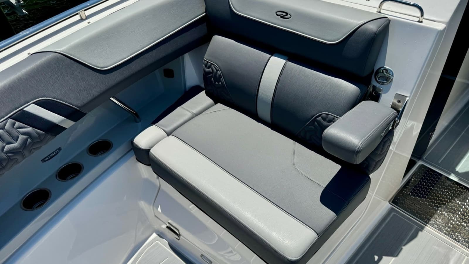 2025 Regal LS36-