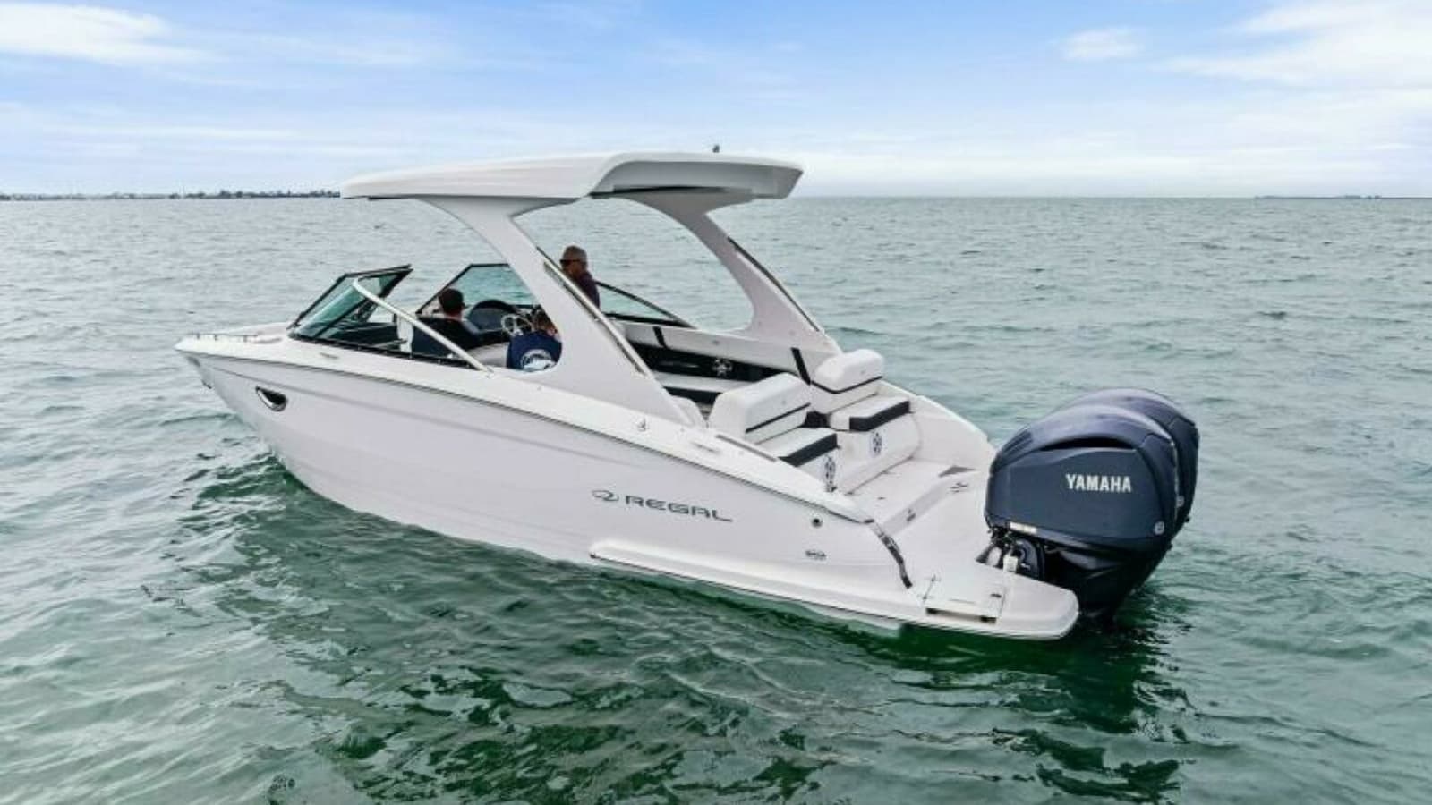 Regal 29 OBX Aft View