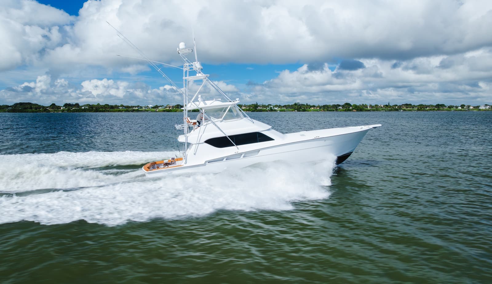 2005 Hatteras 60 Convertible