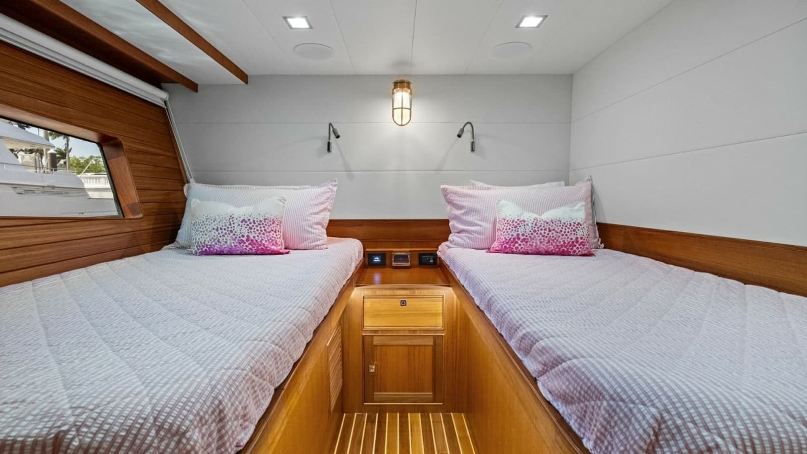2024 Marlow 90 V - Artemis II