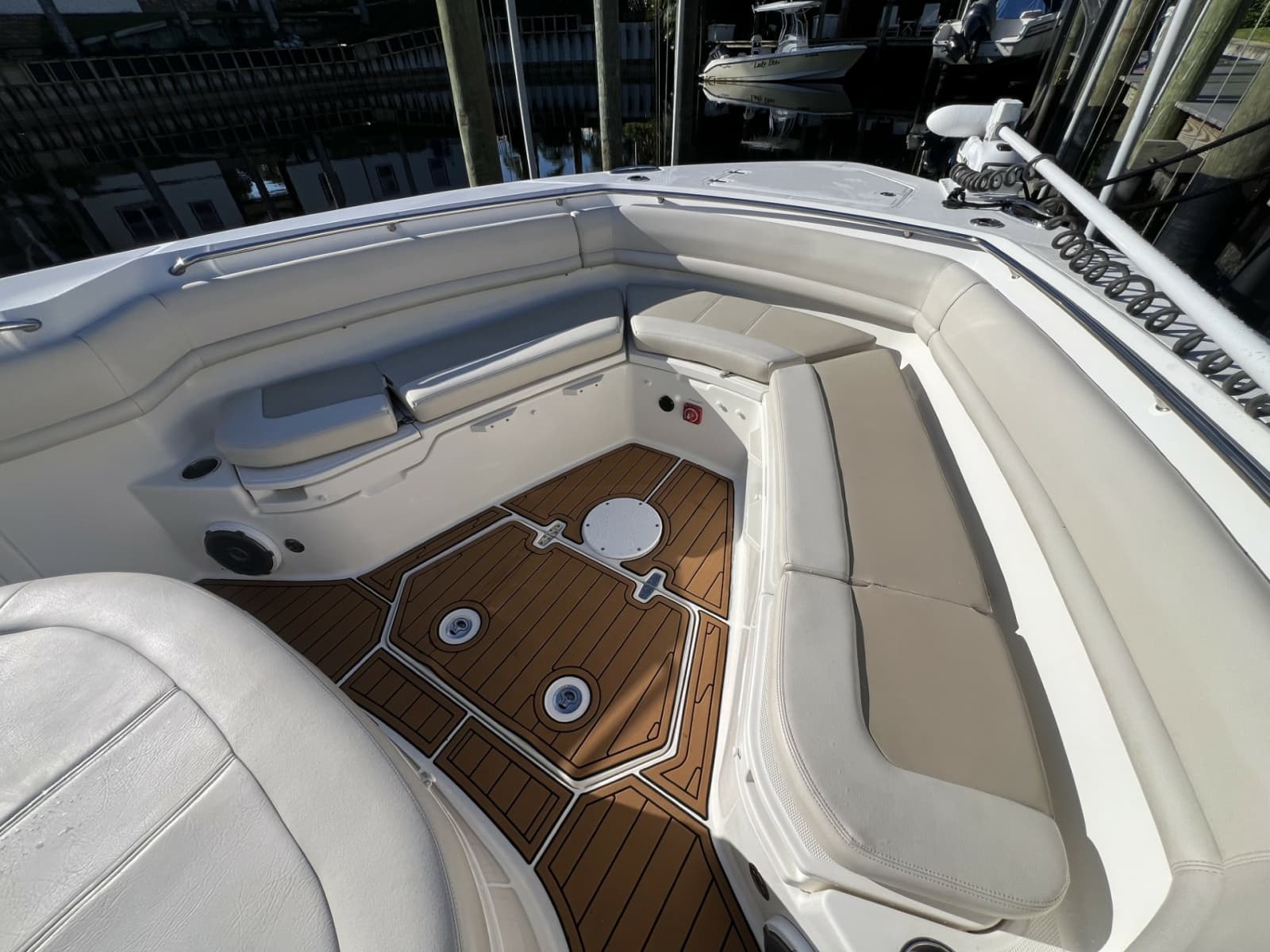 2017 Boston Whaler 380 Outrage