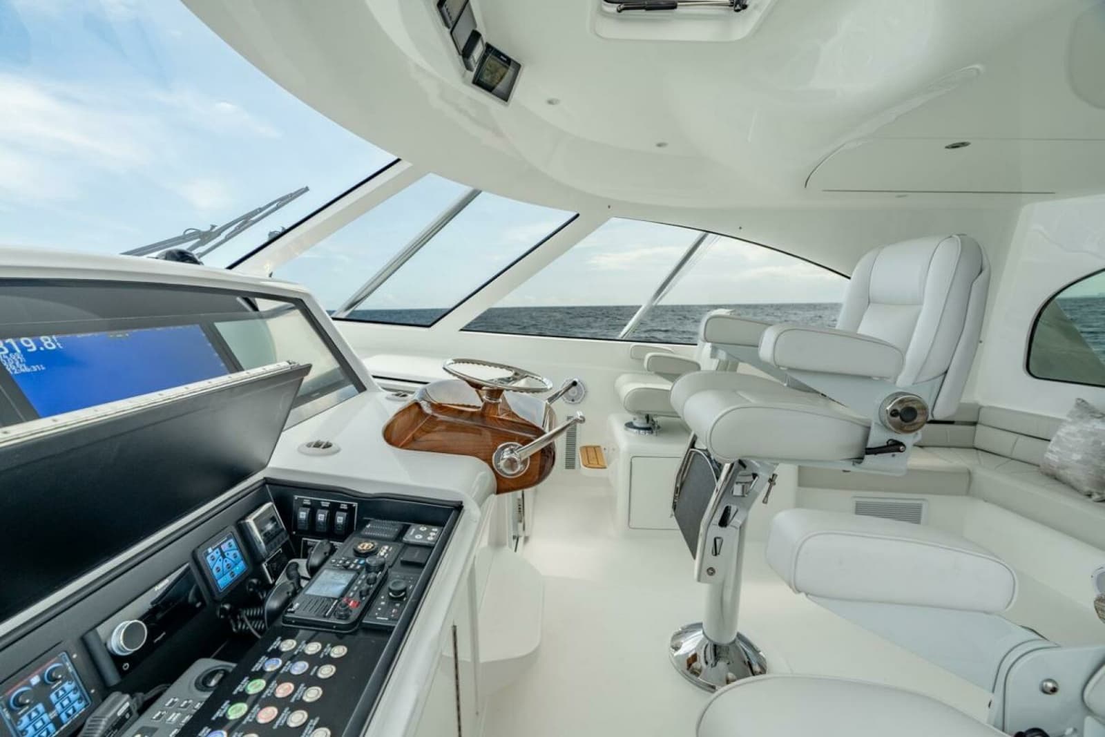 Viking 54 Sport Tower - Command Deck