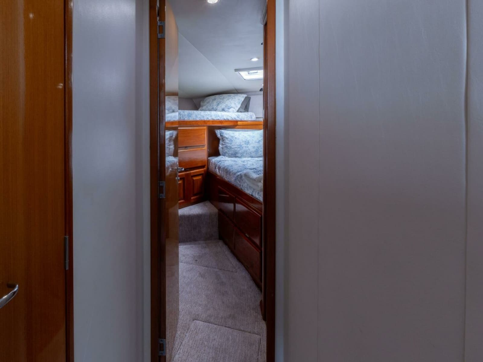 Viking 58 BAREFOOT - Guest Stateroom Aft