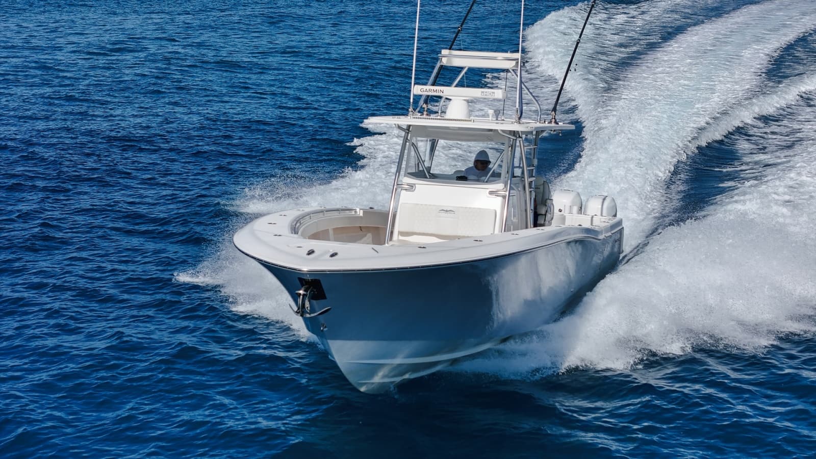 Dynamic Bow View in Motion