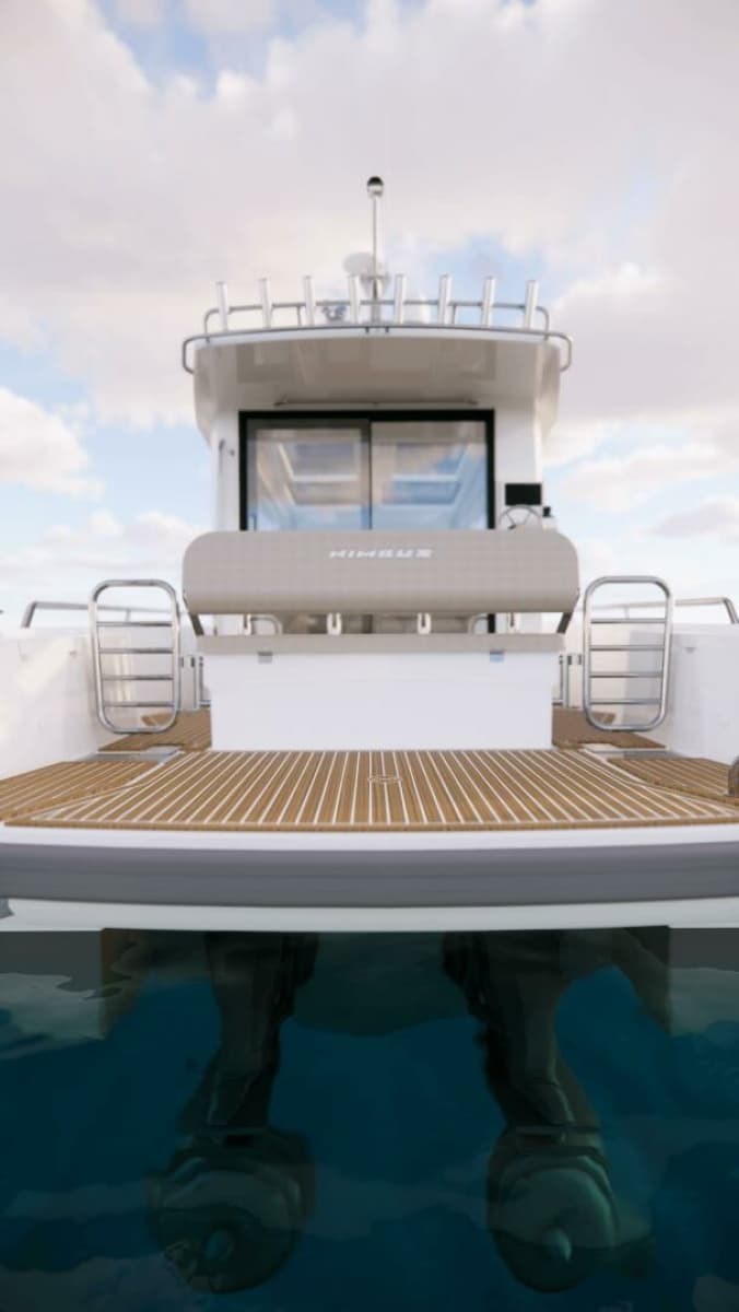Nimbus Commuter 12 Swim Platform