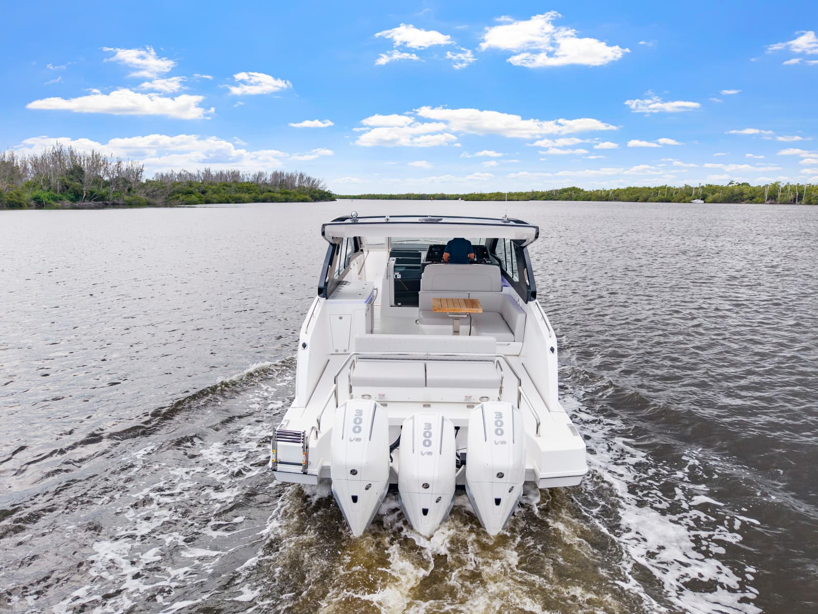 2025 Schaefer 375 HT
