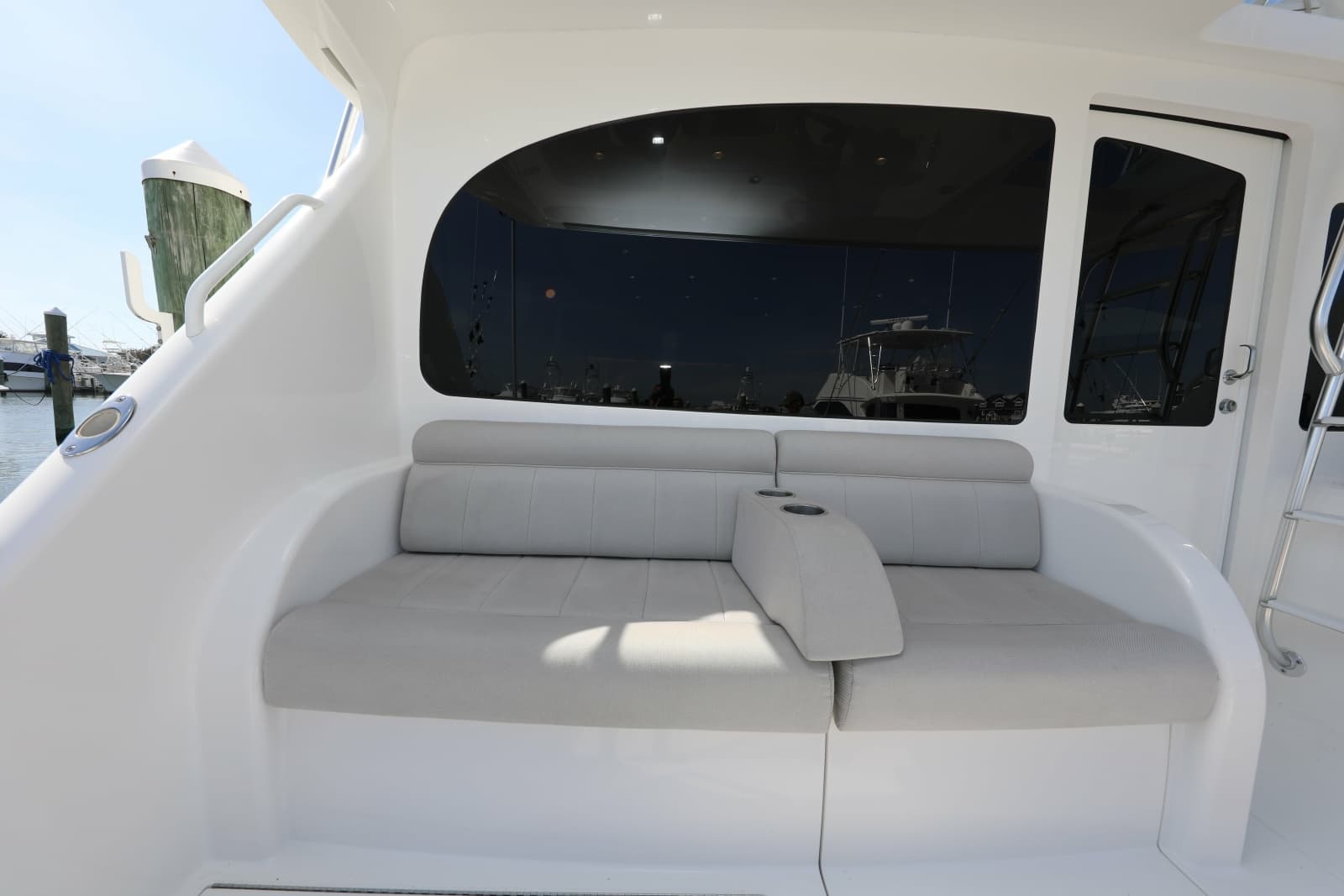 2023 Viking 54 Convertible