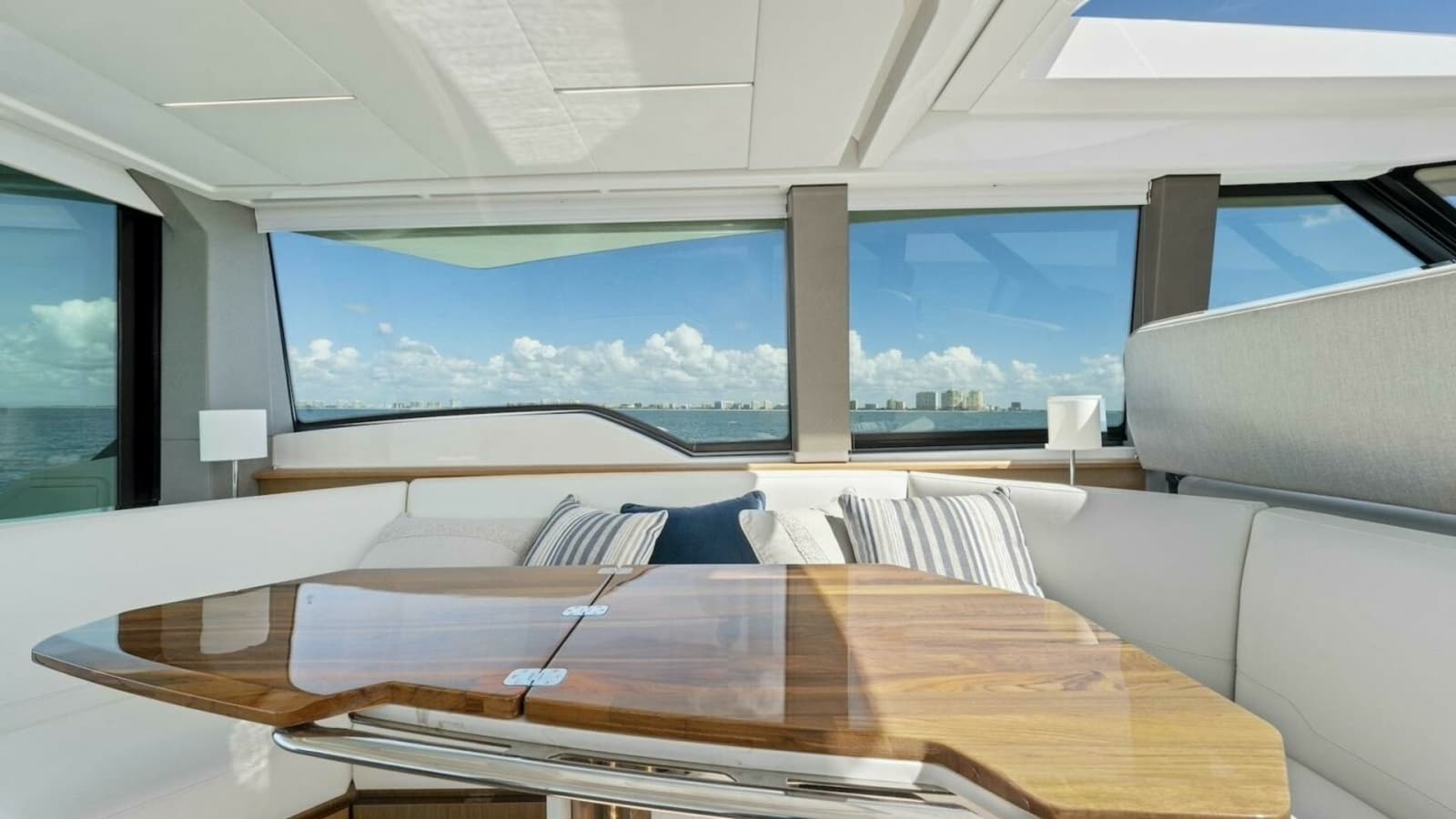 2023 Tiara Yachts EX 60