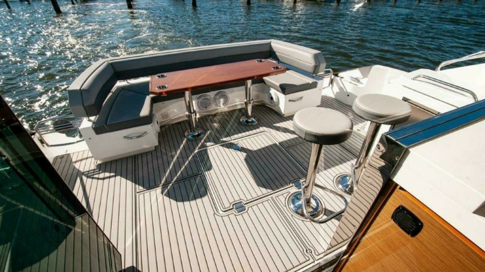 2020 Cruisers Yachts- HARPER BELL- Cockpit