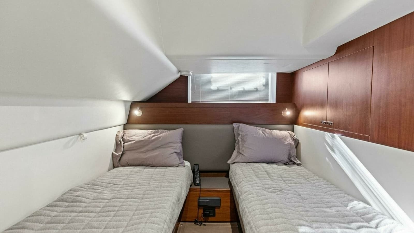 2018 Princess Y75 Motor Yacht
