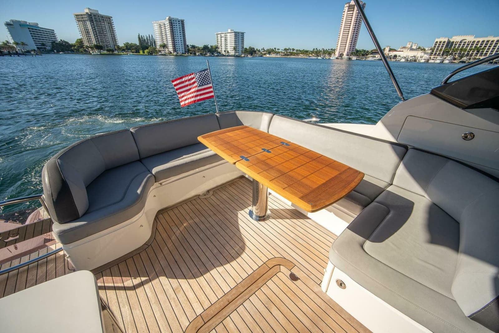 2016 Princess V48