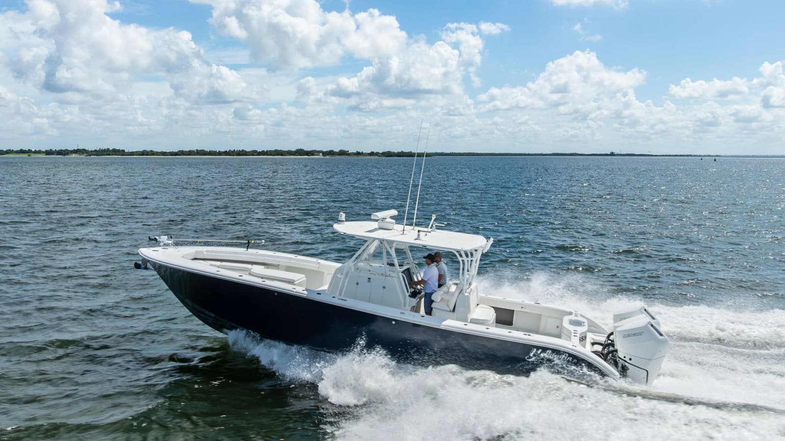 Dynamic Bow View in Motion