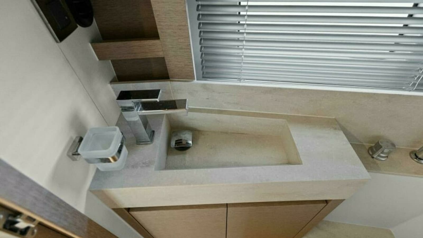 2022 59 Prestige Flybridge - How Sweet It Its - Guest Head