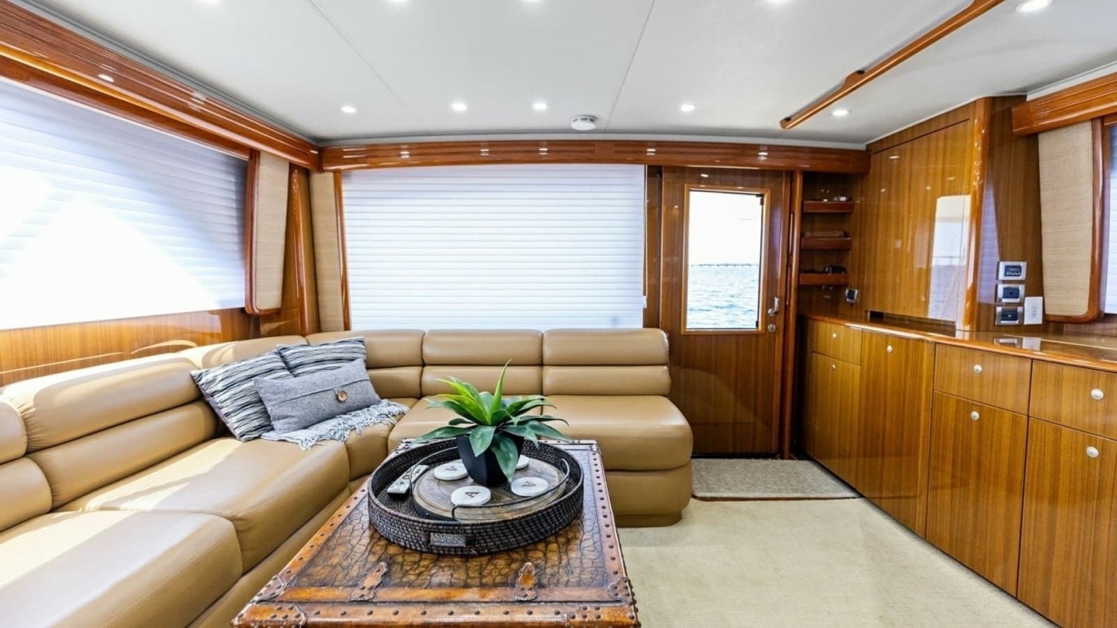 2008 Viking 68 Skybridge "Liquid Apple"