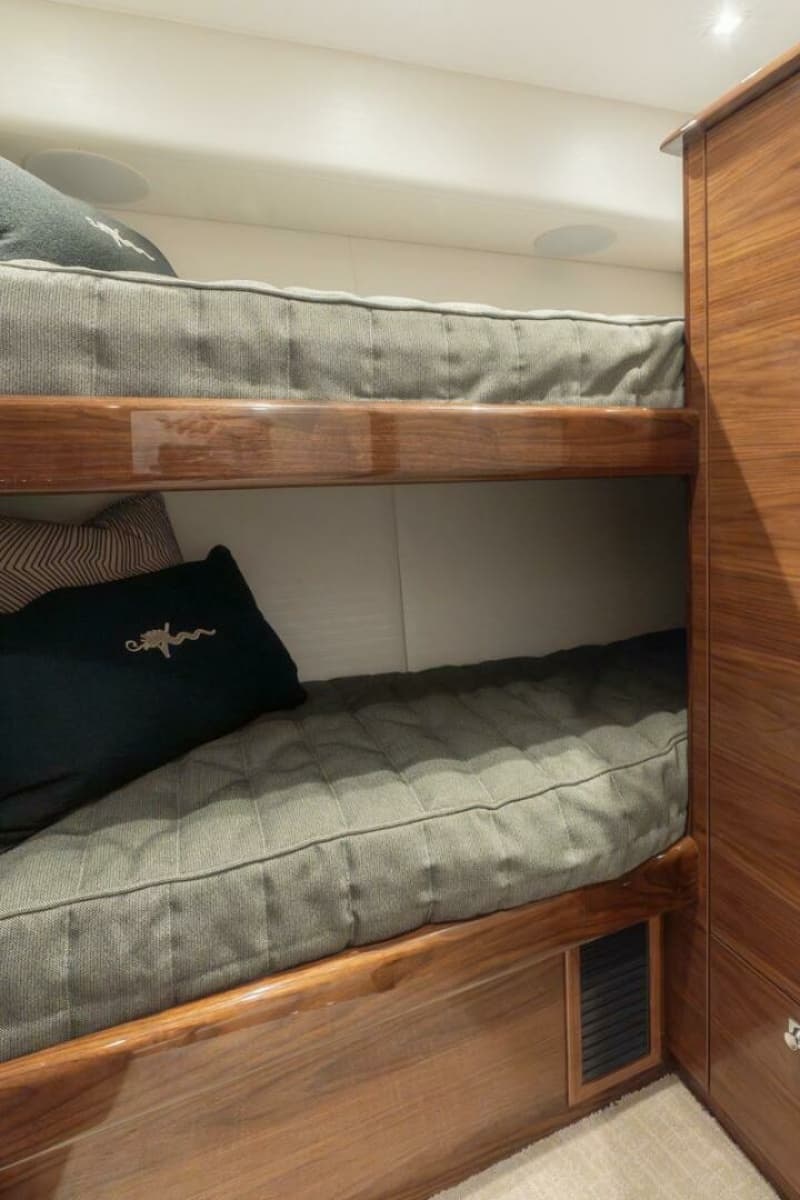 Viking 64 - Bunk Stateroom
