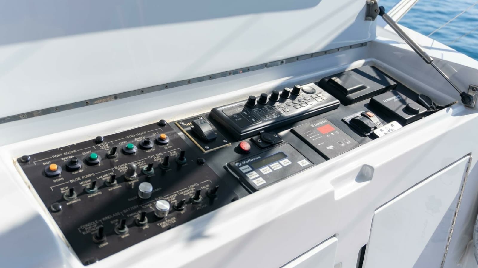 2001 Hatteras 60 Convertible - Sinyorita Salada