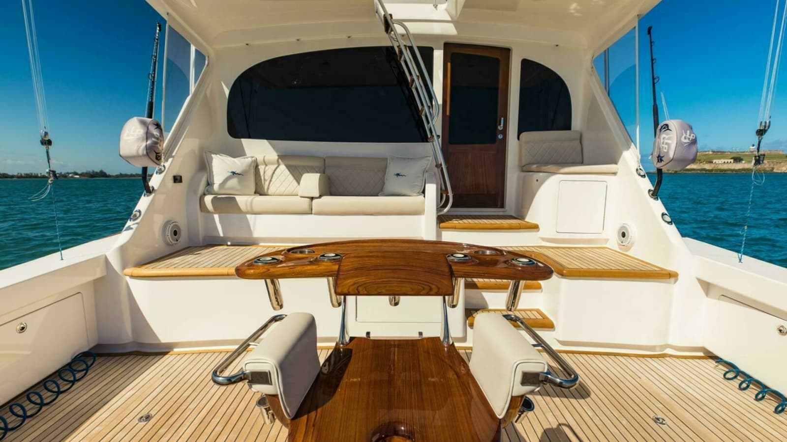 2020 Viking 72 Enclosed Bridge