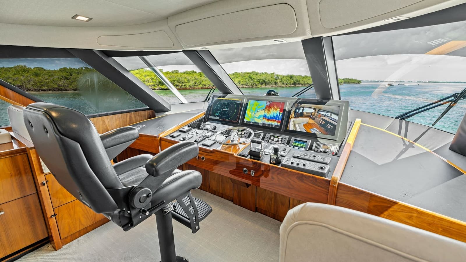 2016 Viking 80 Enclosed Bridge- FRIGATE- Enclosed Bridge Helm