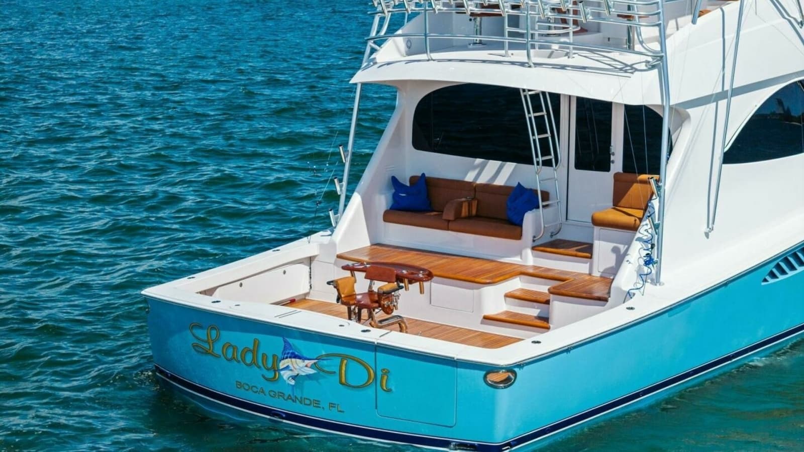 2012 82 Viking Convertible - Lady Di