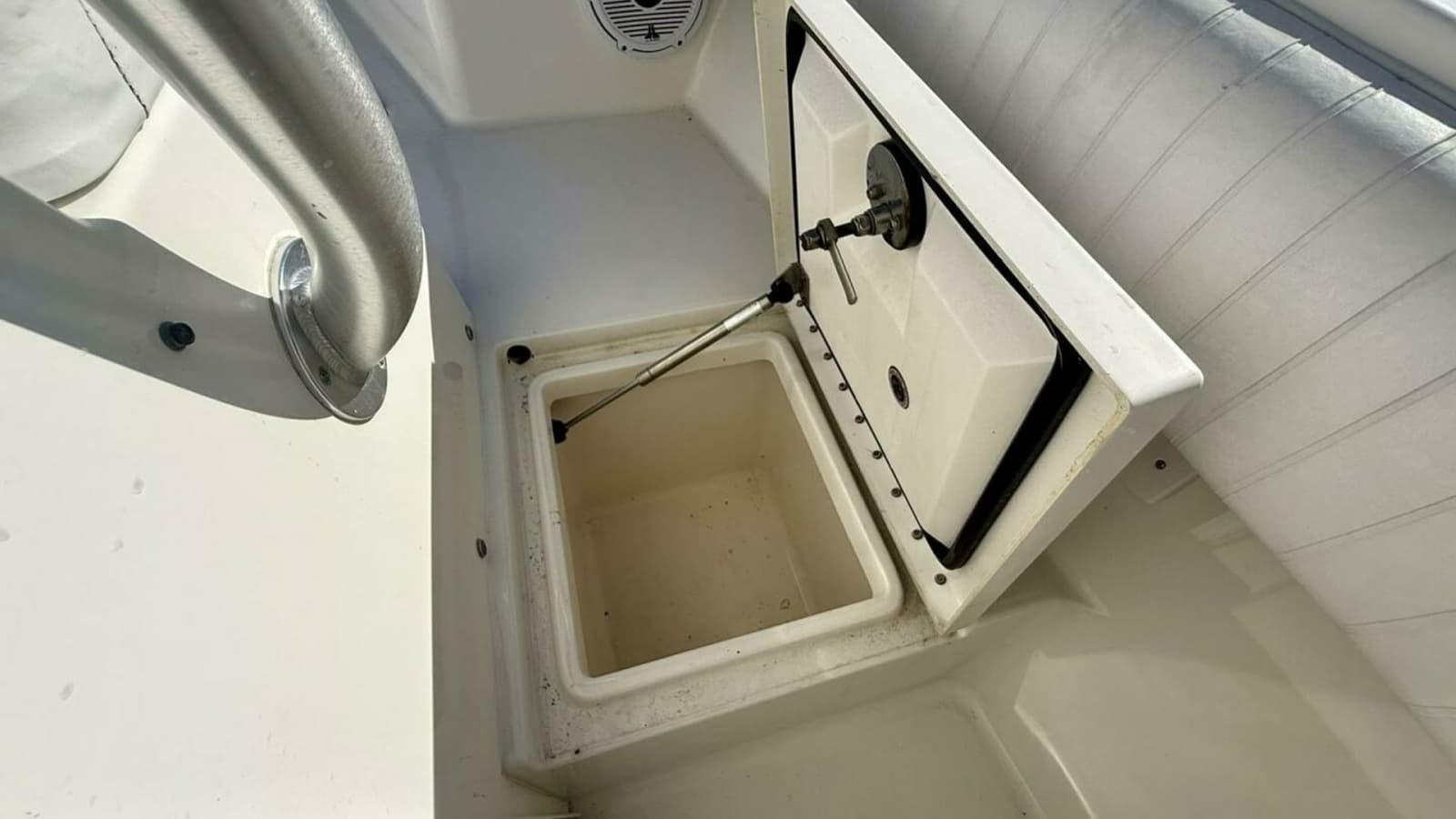 2006 Regulator 29 FS PERSERVERANCE