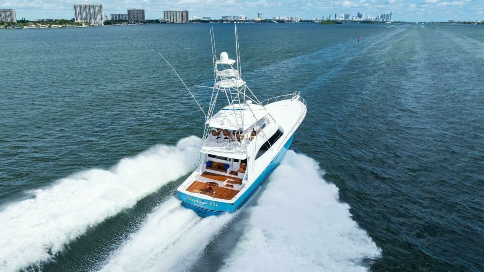 2012 82 Viking Convertible - Lady Di