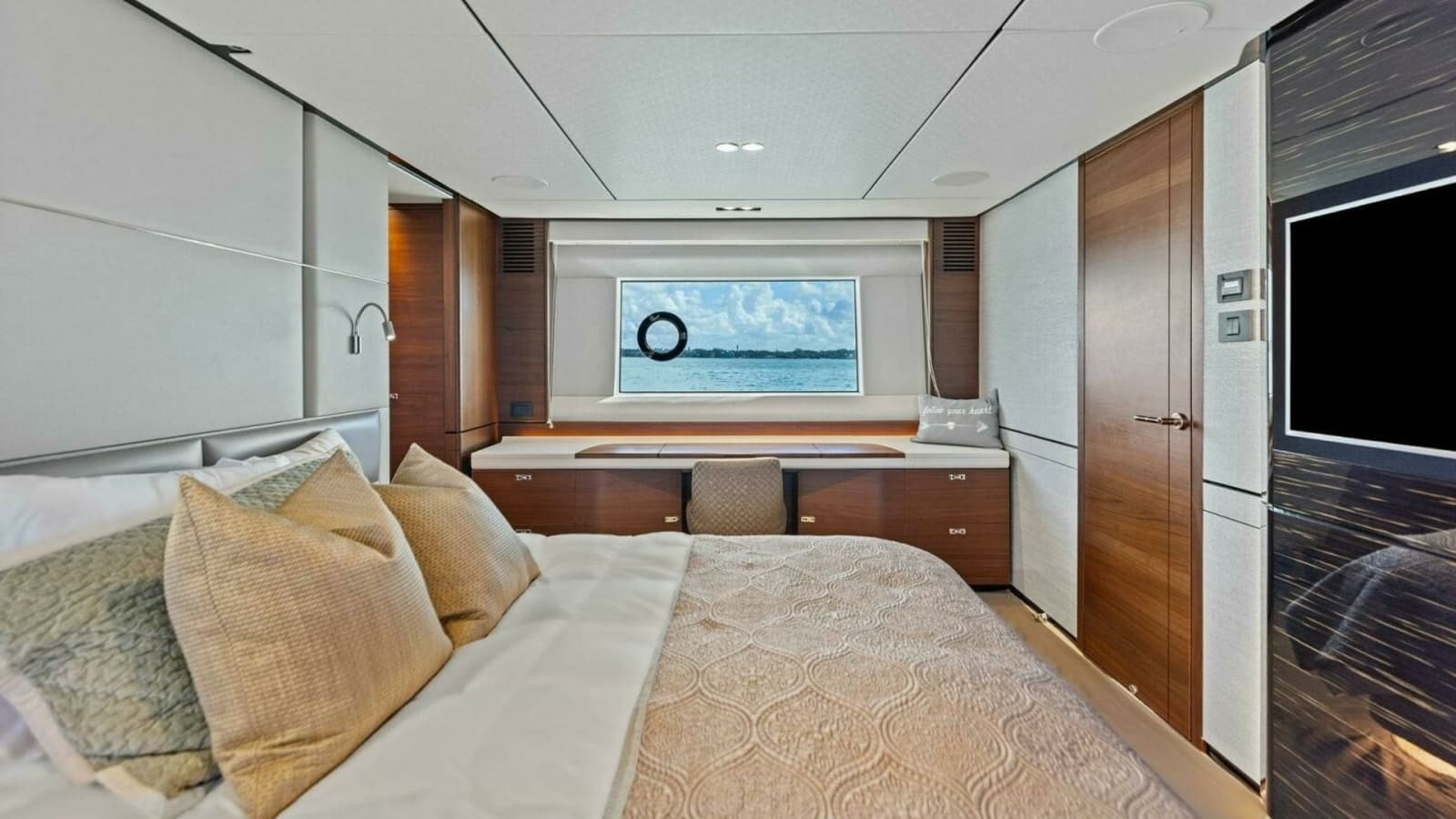 2018 Princess Y75 Motor Yacht