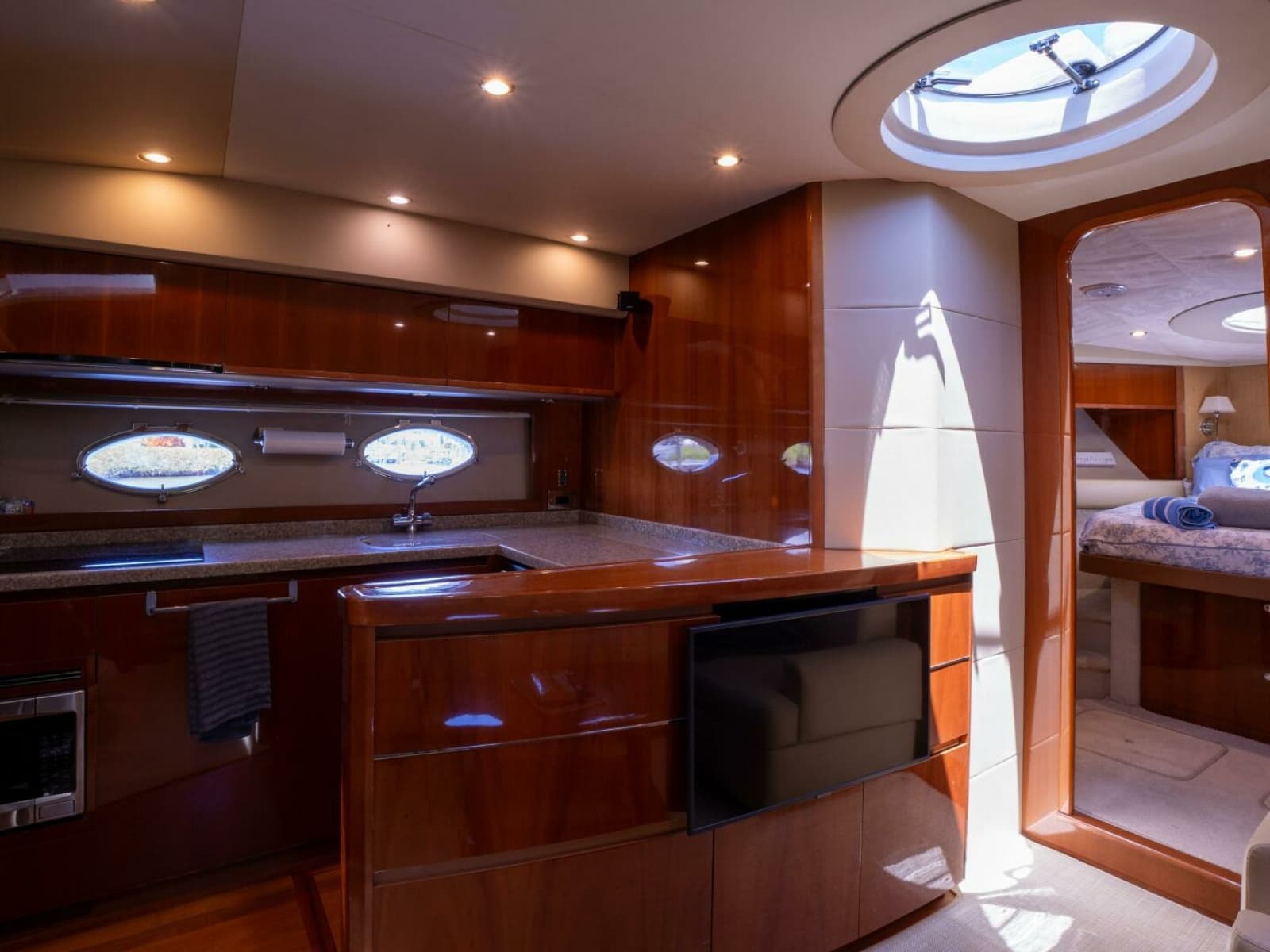 2008 Princess V53