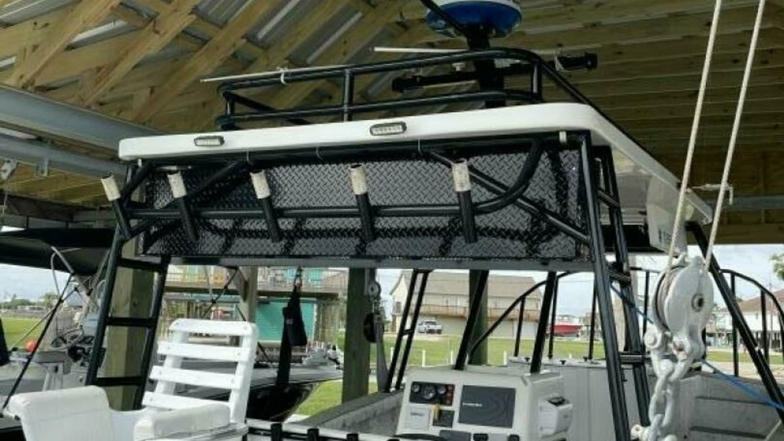 1997 Custom 31 Center Console