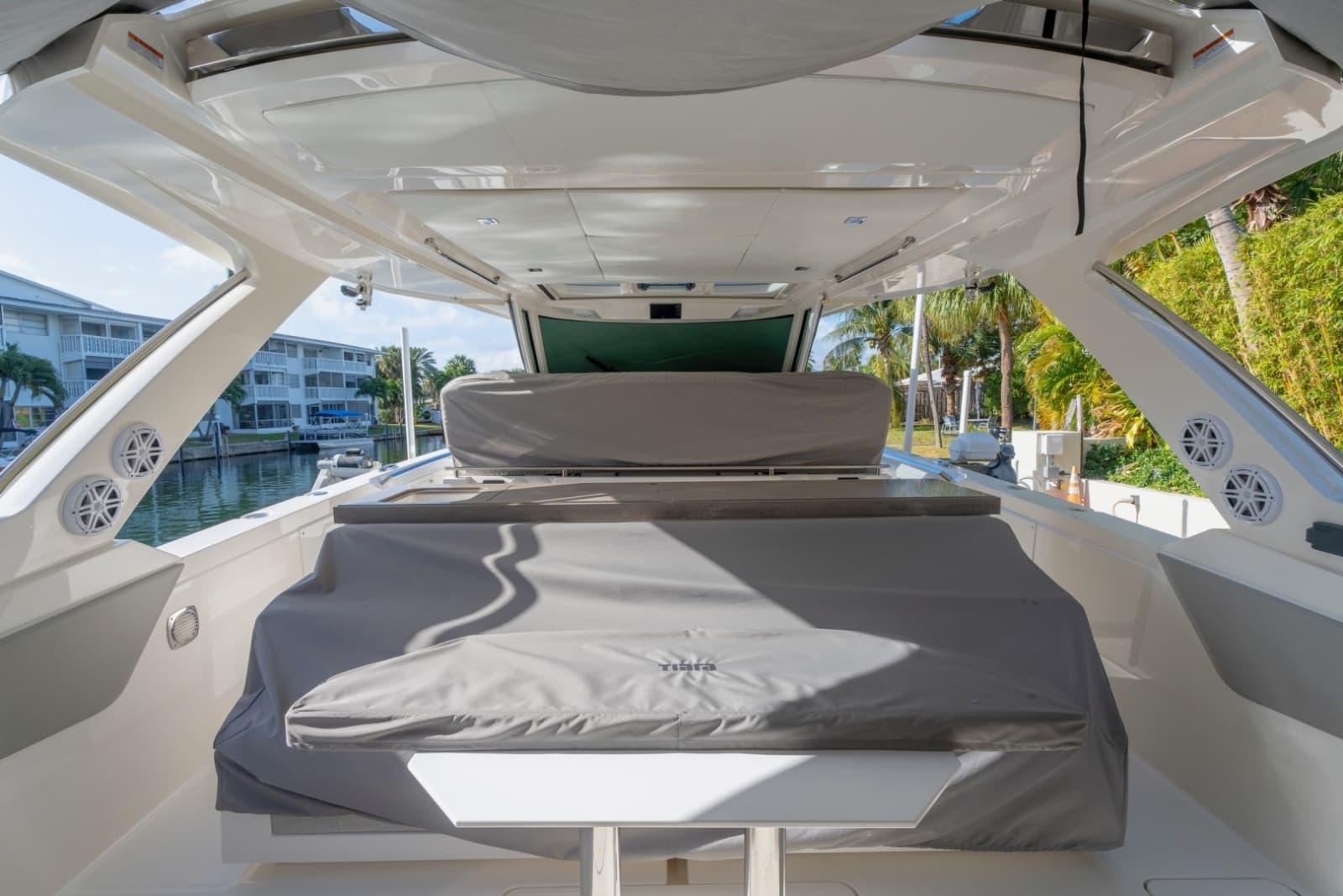 2024 Tiara Yachts 43 LS